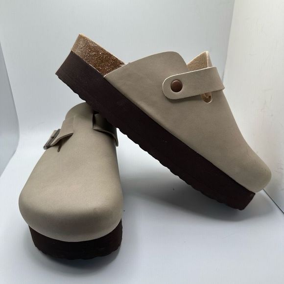 CUSHIONAIRE Women's Cork Footbed Platform Clog 9.5 WIDE SAND - Picture 6 of 7